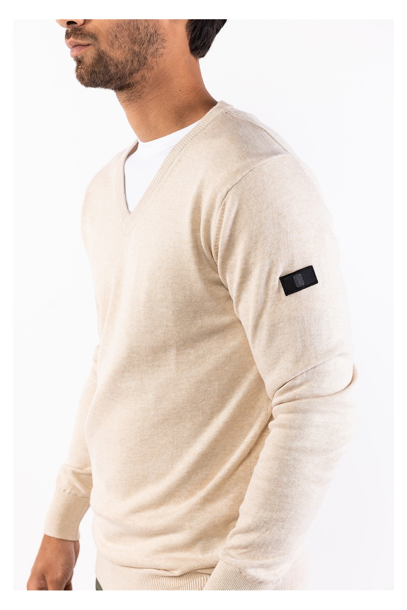 Al V-neck knitted pullover