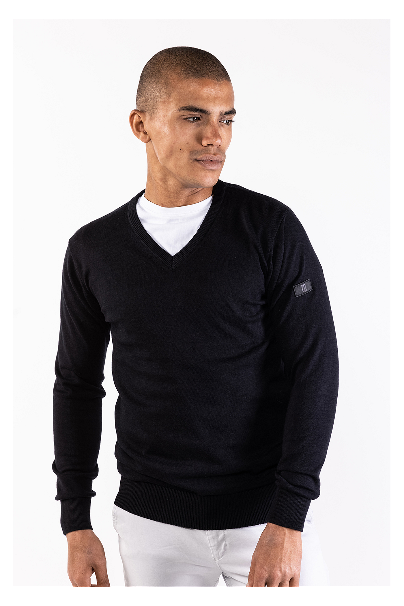 Al V-neck knitted pullover