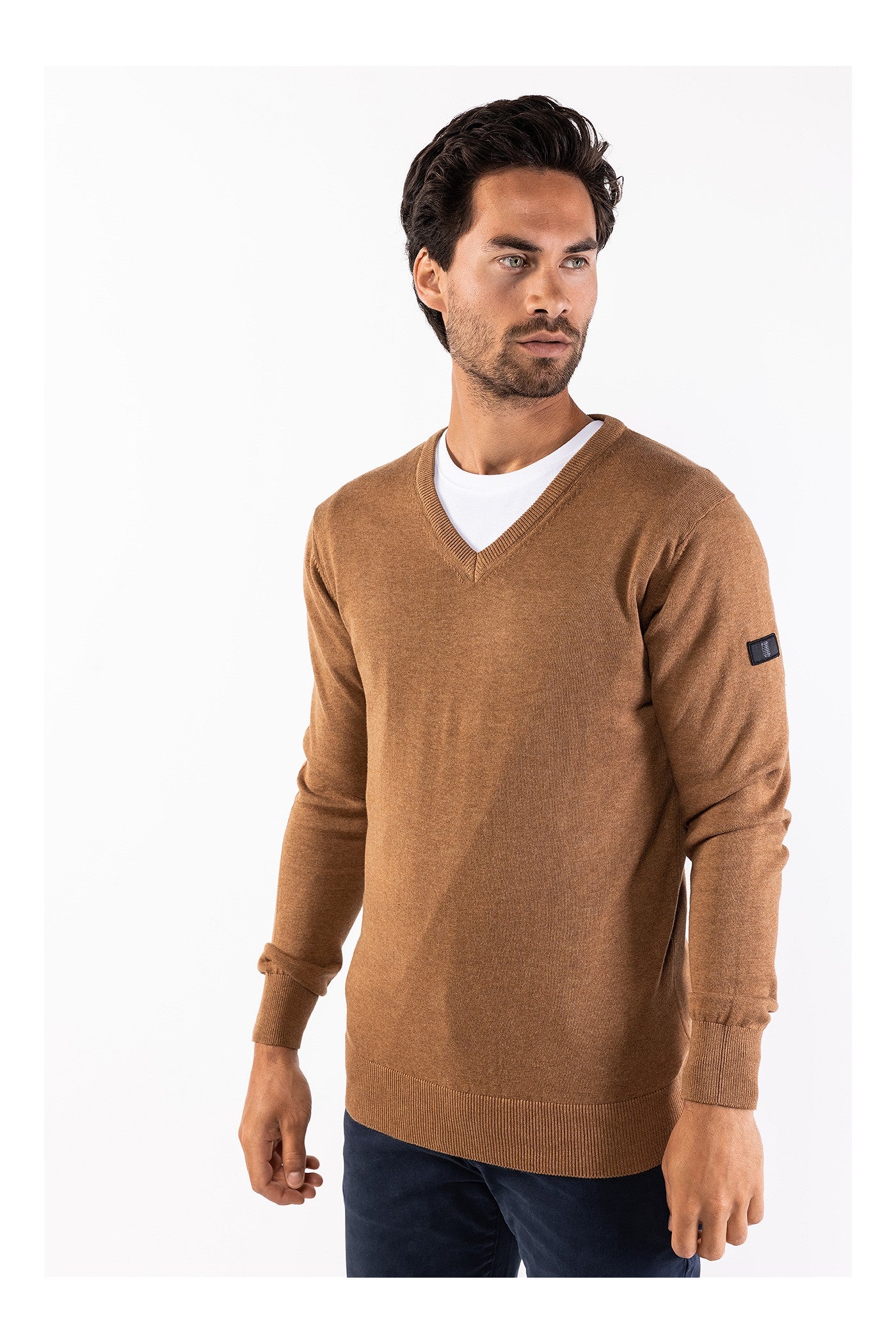 Al V-neck knitted pullover