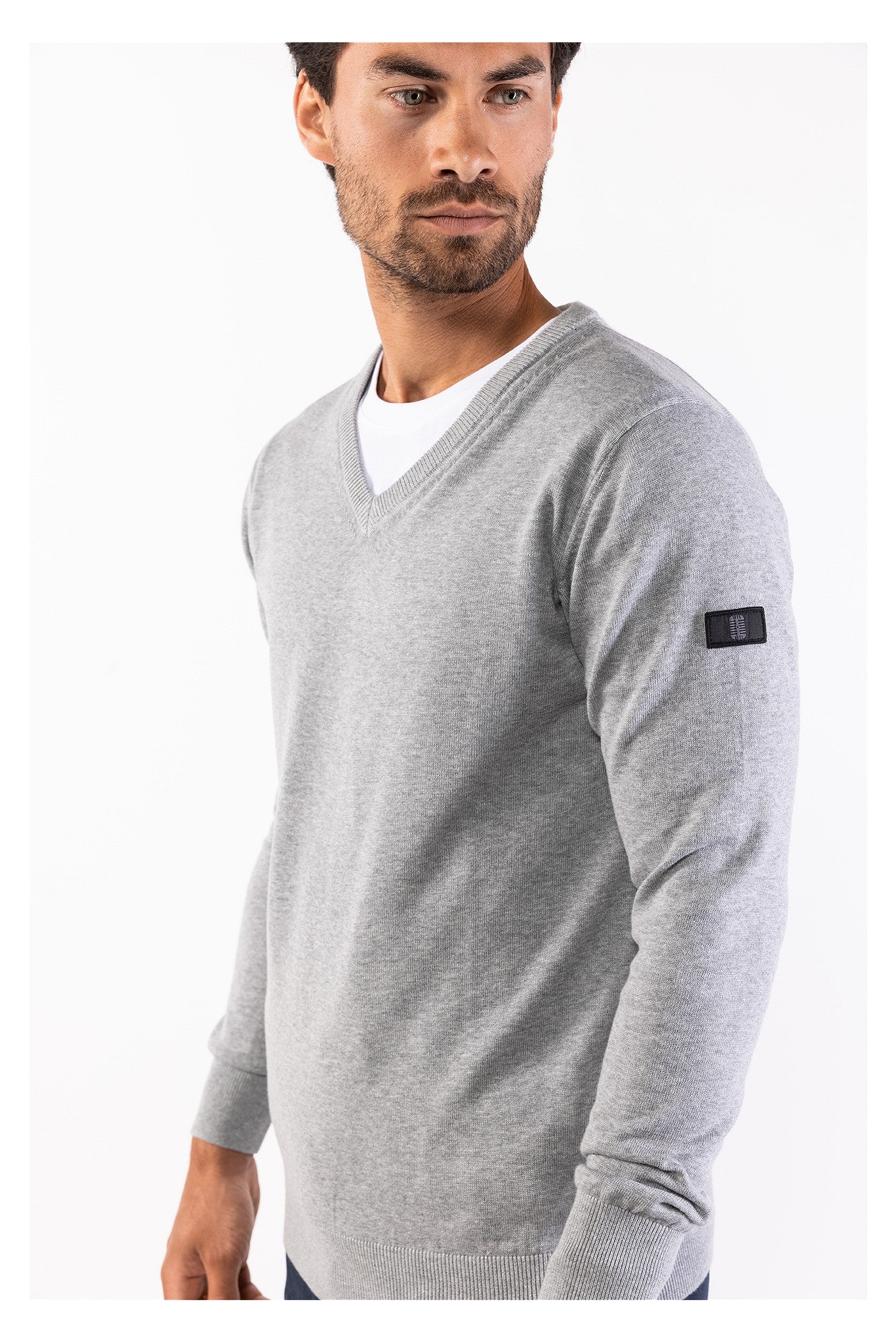 Al V-neck knitted pullover