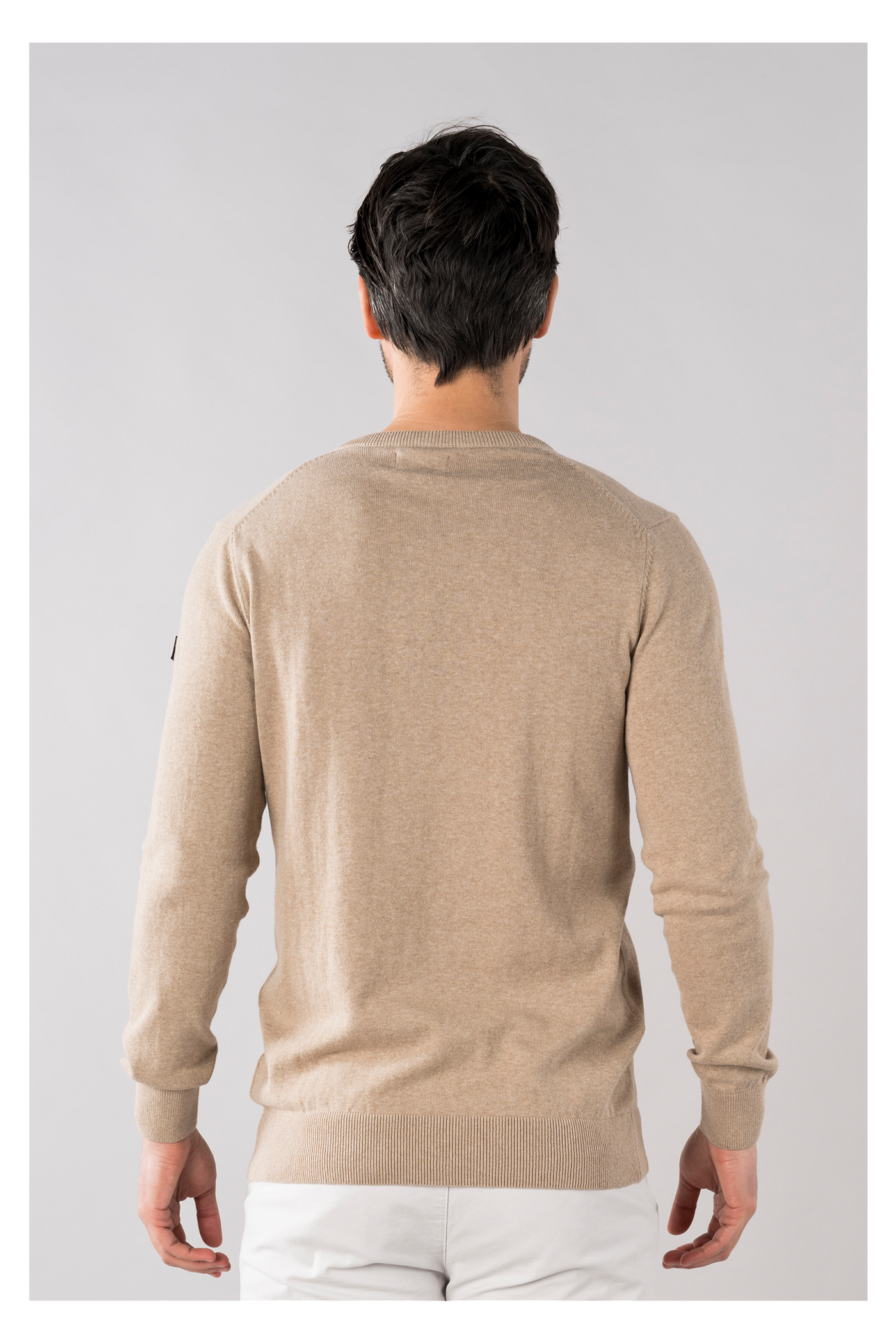 Al V-neck knitted pullover