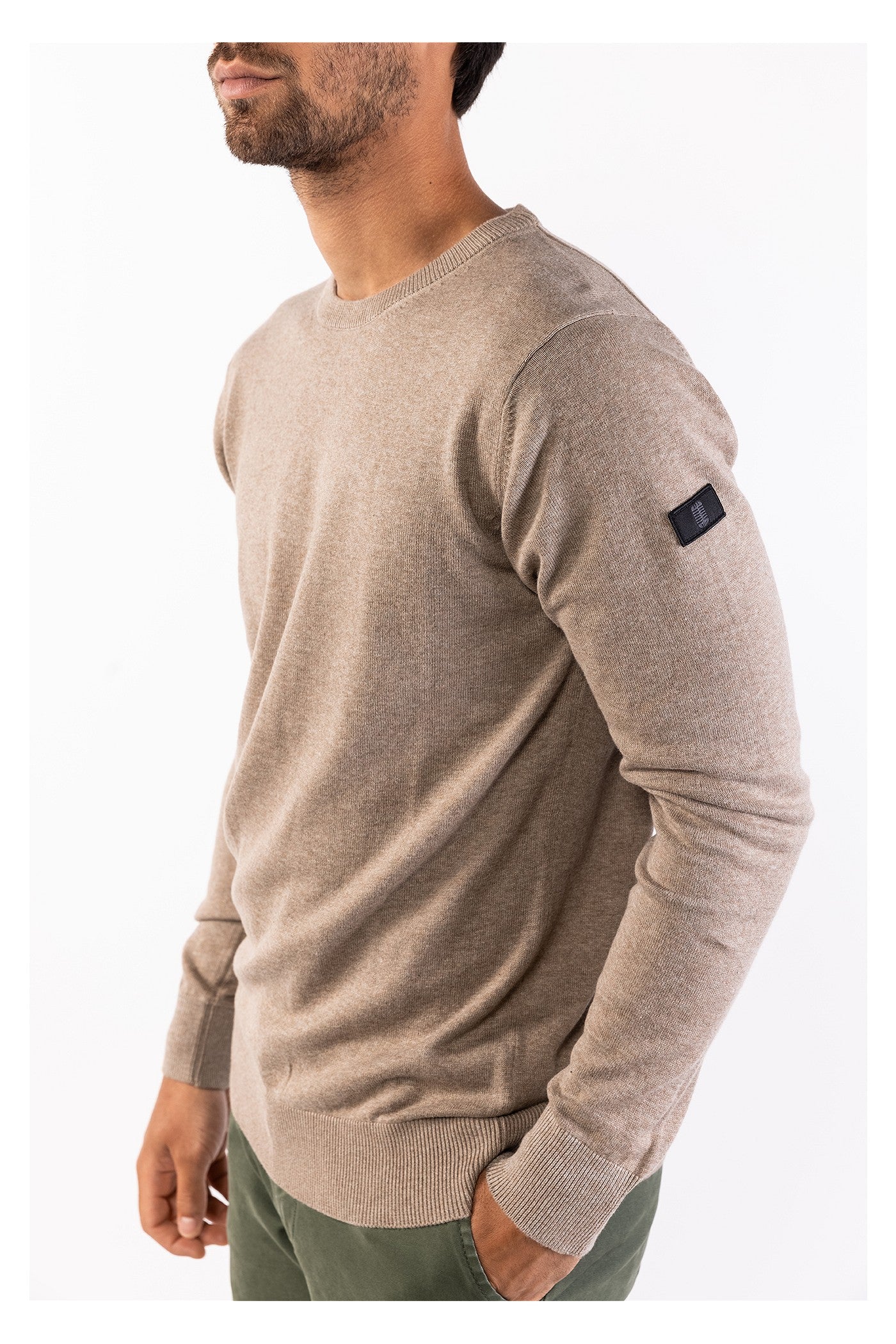 Will R-neck knitted pullover